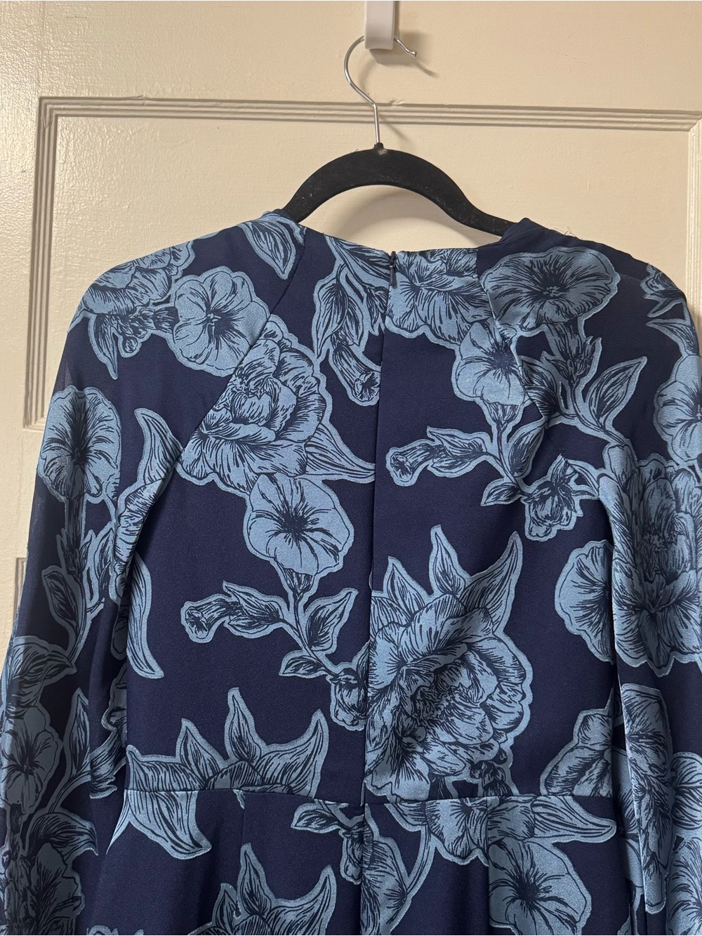 Theia Joslyn Bishop Sleeve Blue Floral Midi Dress NWOT - Picture 11 of 16